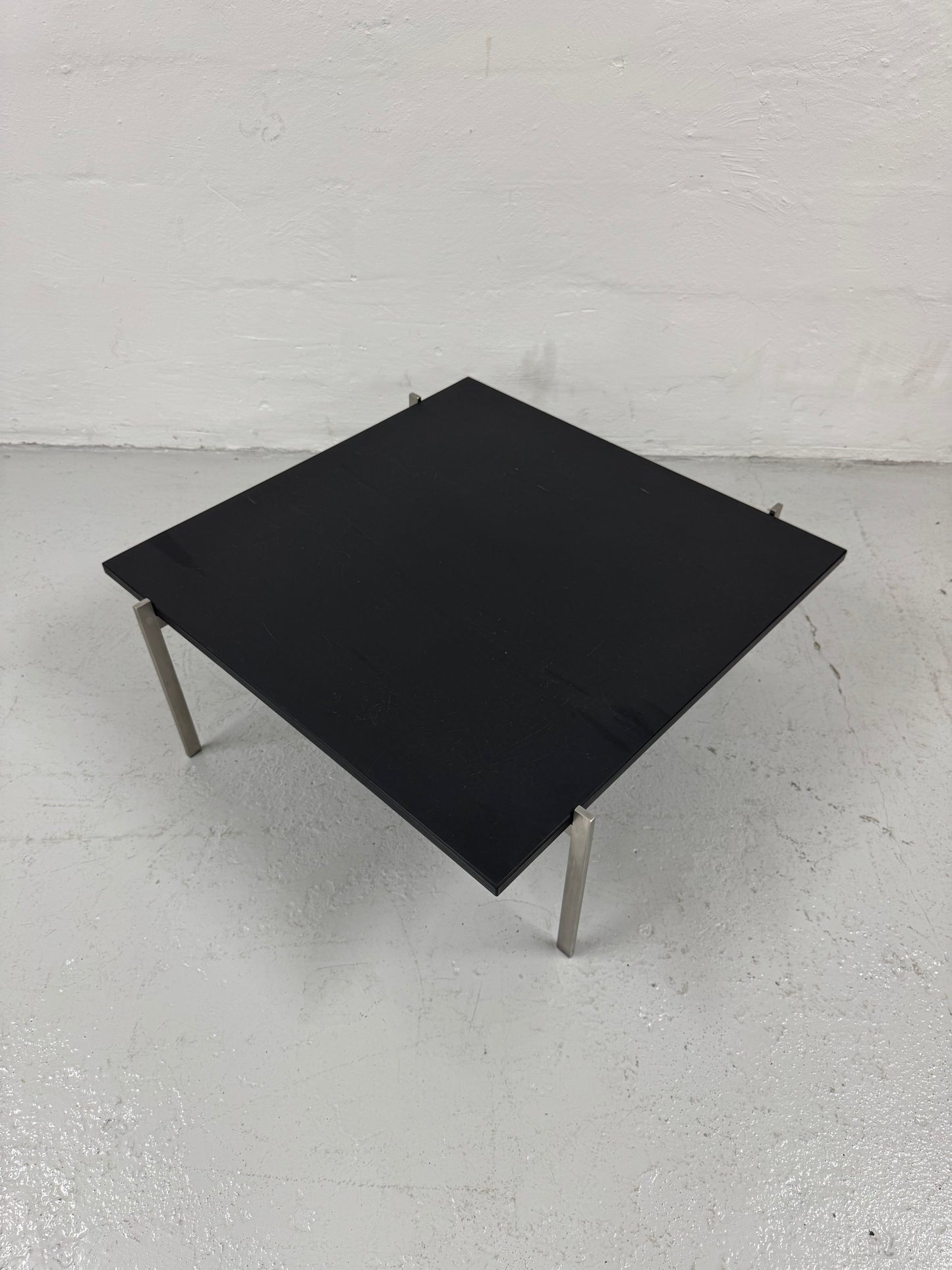 Poul Kjærholm ‘PK-61’ EKC.