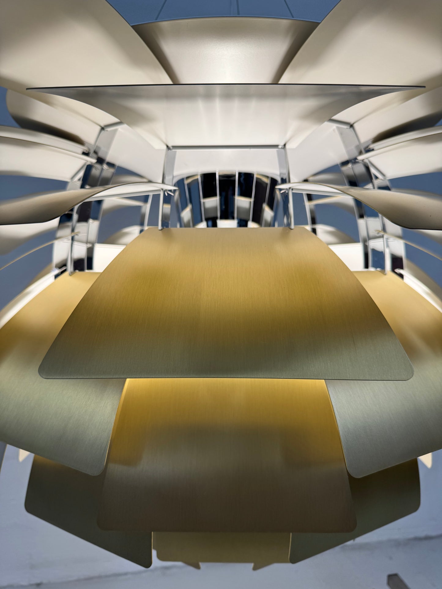 Poul Henningsen, PH “Koglen” Ø84 cm.