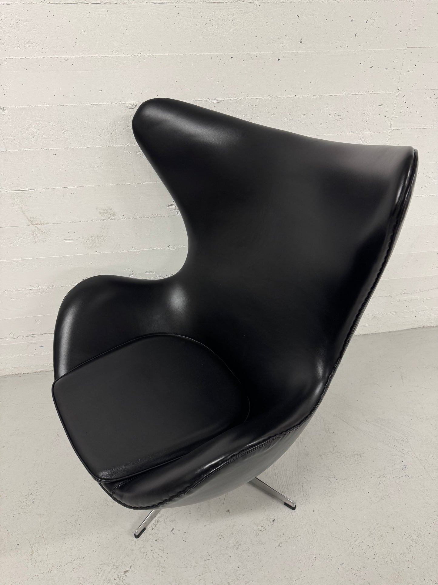 Arne Jacobsen ‘Ægget’ Fritz Hansen.