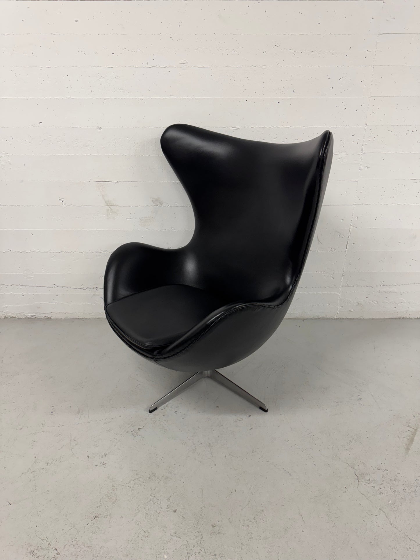 Arne Jacobsen ‘Ægget’ Fritz Hansen.