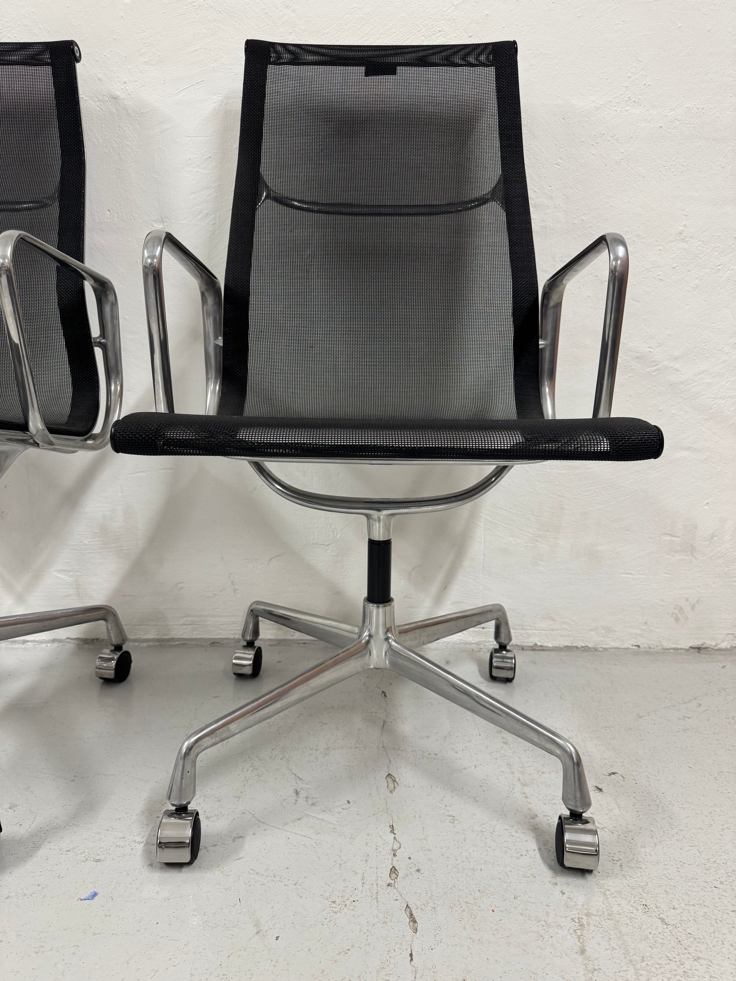 Charles Eames ‘EA112’ kontorstol, Vitra.