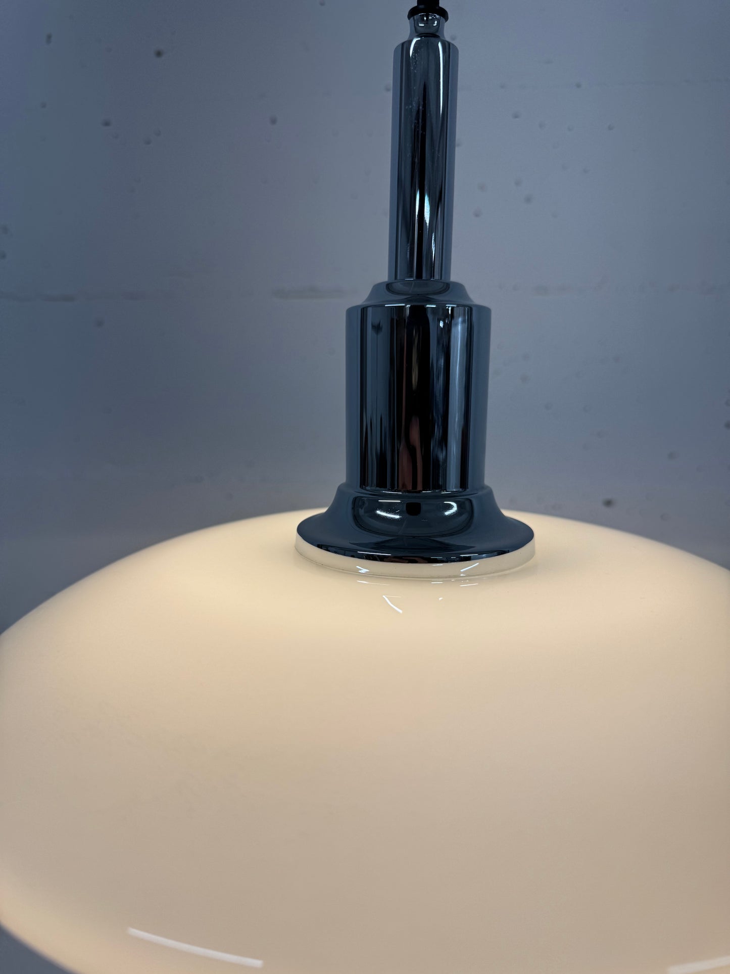 Poul Henningsen, “3/2” Louis Poulsen.