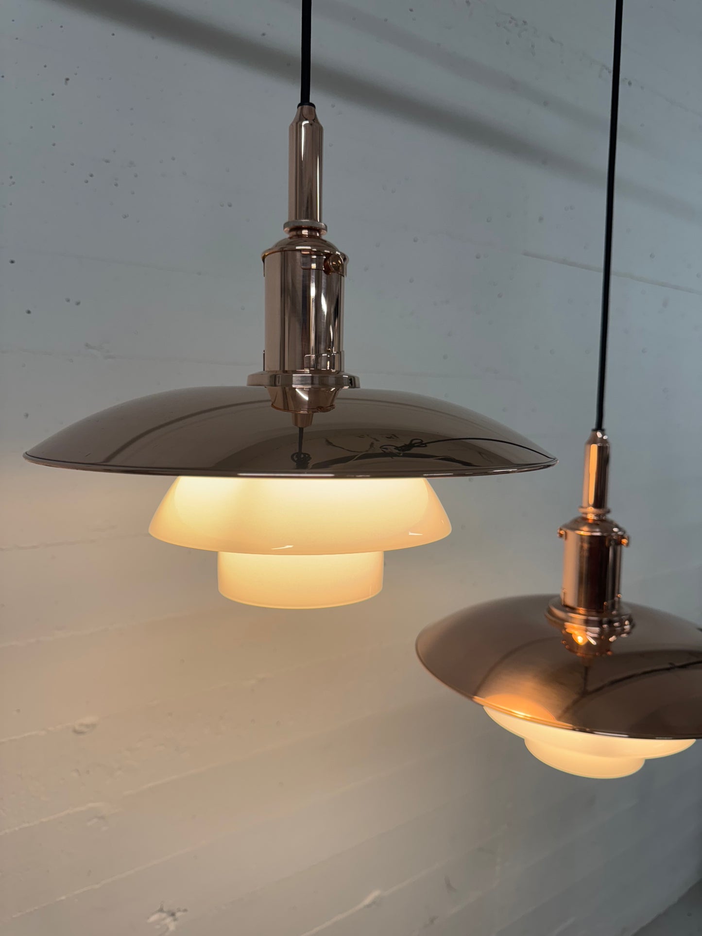Poul Henningsen, “PH 3½-3” Louis Poulsen.