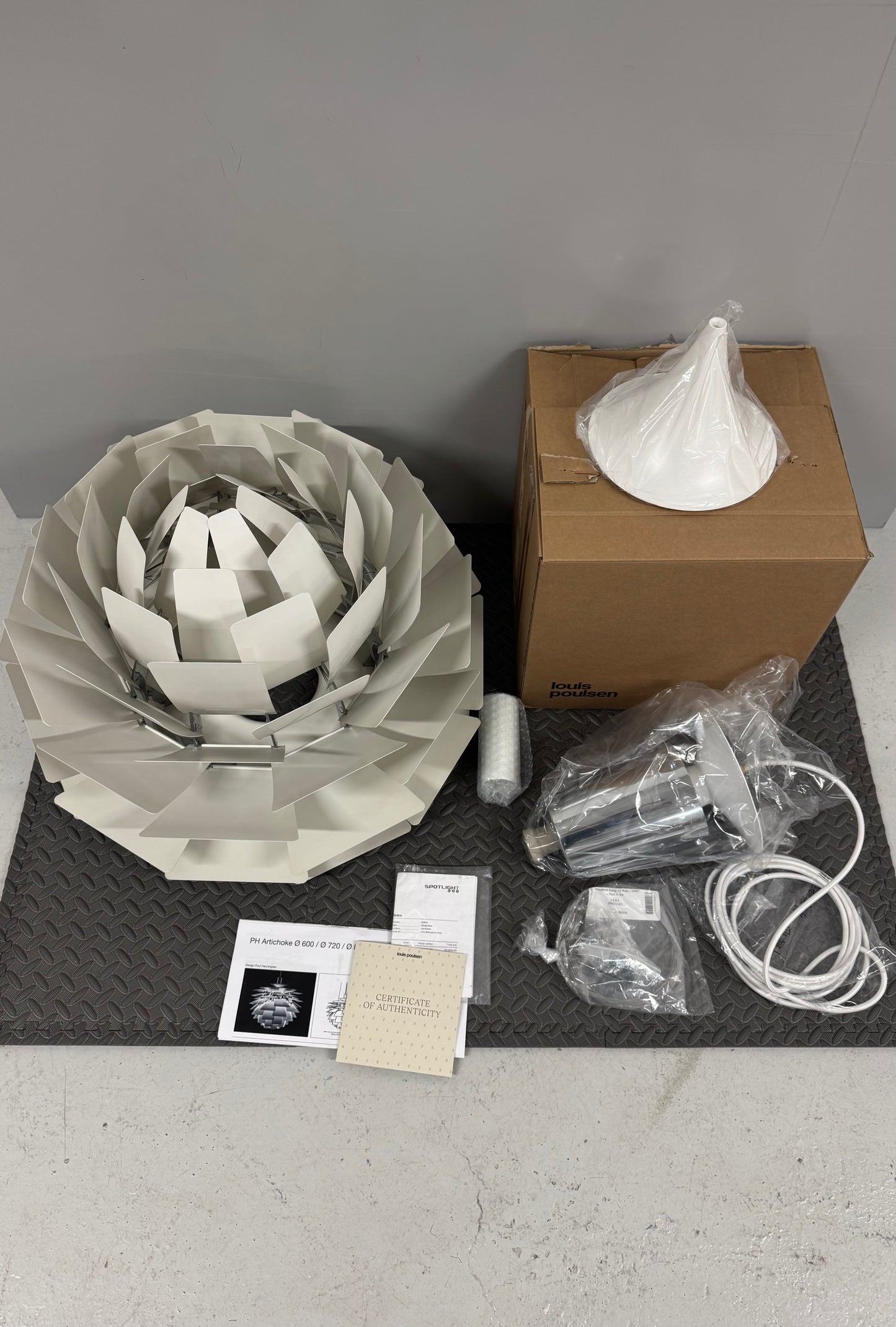 Poul Henningsen, PH “Koglen” Ø60 cm.