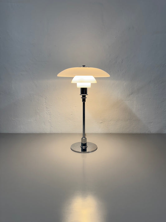 Sjælden Limitid Edition Poul Henningsen, “PH 3/2” Louis Poulsen.