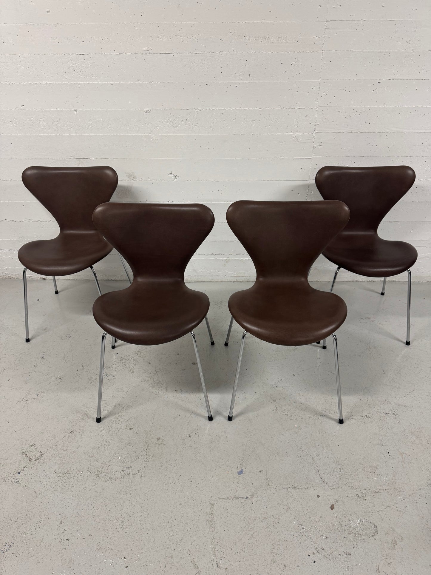 Arne Jacobsen ‘Syveren/3107’ Fritz Hansen.