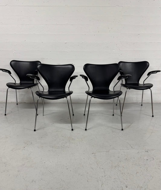 Arne Jacobsen ‘Syveren/3207’ Fritz Hansen.