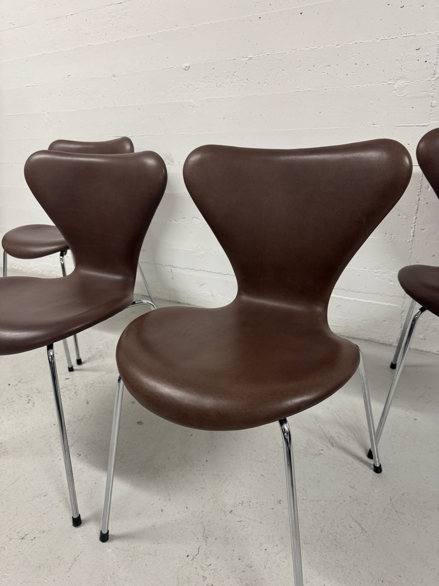Arne Jacobsen ‘Syveren/3107’ Fritz Hansen.