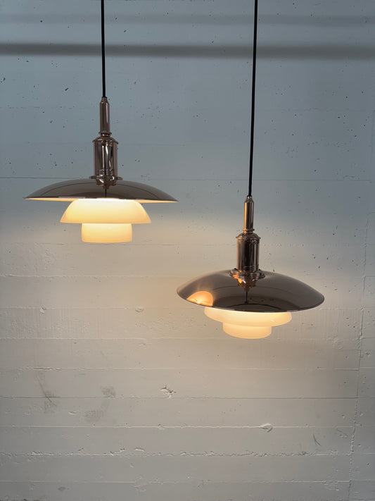 Poul Henningsen, “PH 3½-3” Louis Poulsen.