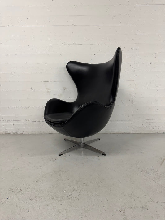 Arne Jacobsen ‘Ægget’ Fritz Hansen.